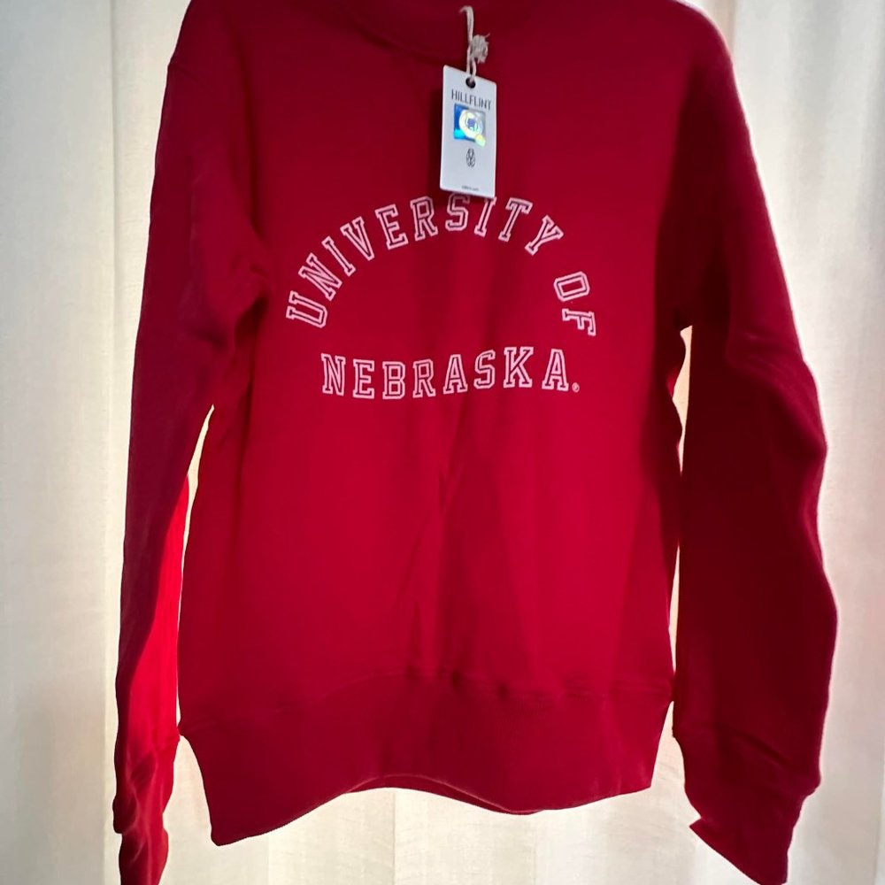 Hillflint NWT Unisex small University of Nebraska red crewneck sweatshirt